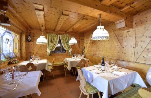 Tonadico Lit Et Petit-Déjeuner | Rifugio Capanna Passo Valles