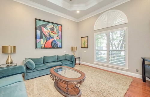 Midland Maison | Right at Home-Midland Sprawling Ranch House with Pool Cabana and Playground