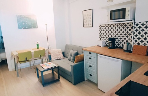 Playas del Palo Appartement | Petit appartement en première ligne de plage El Palo