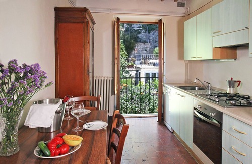Montepulciano Appartement | En plein centre de Montepulciano. Appartements dans l'ancien palais avec vue et jardin