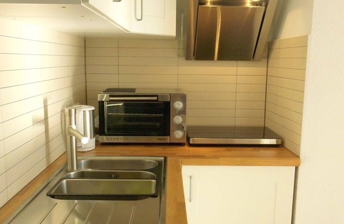 Wesenberg Appartement | Directement sur le lac - beaucoup d'espace pour la famille et les amis, moderne, terrasse, location de bateaux