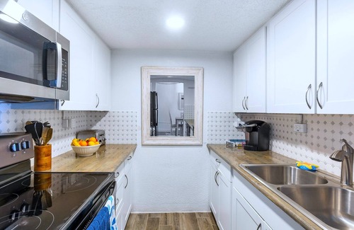La Grande Princesse Copropriété | Right ON the BEACH!!! 2 bedroom condo! The Seaside Princesse