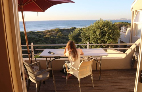 Milnerton Maison | Directement sur la plage, avec vue sur Table Mountain, Piscine, Complexe de sécurité