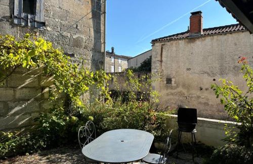 Aigre Maison | Right on the river- 4 bedroom house centre of town
