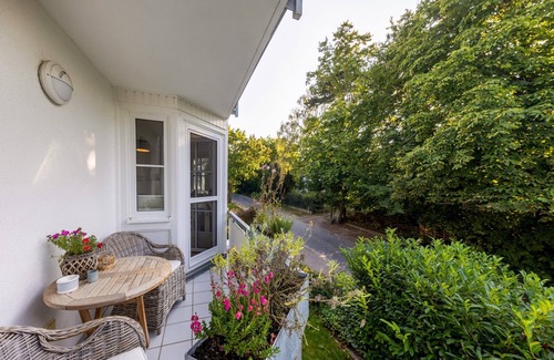 Lauterbach Appartement | Right on the water: Stylish "Hafenglück" vacation apartment in Lauterbach on Rügen