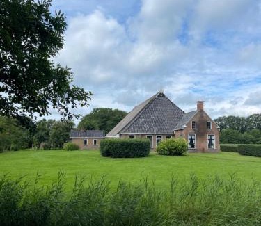 Sumar Appartement | Rijksmonument De Heidepleats it skiep
