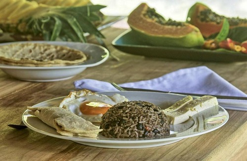 El Achiote Cabine | Rincon Verde