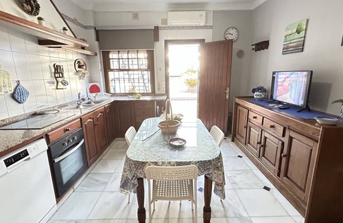 Chipiona Appartement | "rinconcito de Lujo en Chipiona: Apartamento Casa Maribel, Espacioso y Céntrico"