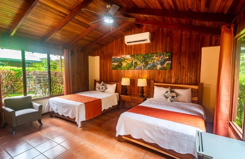 Mogote de Bagaces Cabine | Rinconcito Lodge