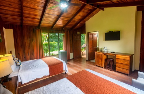 Mogote de Bagaces Cabine | Rinconcito Lodge