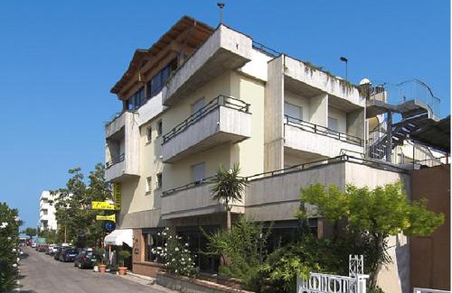 Giulianova Hôtel | Ristorante Hotel Lucia - 100 mt dal mare