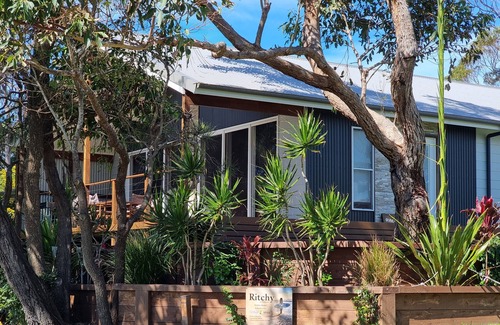 Manyana Maison | Ritchy at Manyana is a newly built, stylish open plan modern beach house