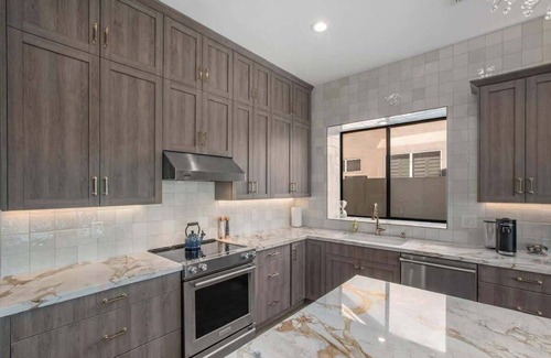 Fox Crossing Maison | Heated Pool at no Charge, 4 Bedrooms 3 Baths, Gourmet kitchen