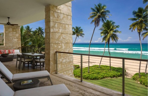 Dorado Pueblo Copropriété | Ritz Carlton Reserve 3BD Residence with Balcony, Beachfront