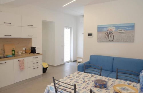 Riva Trigoso Appartement | Riva Ponente - 150m to the beach - with parking