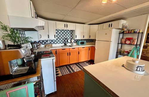 Saint-Simeon Appartement | River 180 view, mountain trails (snowmobiling, cross-country skiing, hiking)