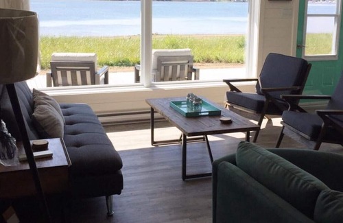 Jardineville Cottage | River Beach Cottage