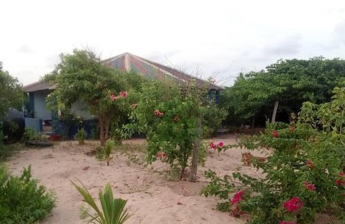 Sanyang Lit Et Petit-Déjeuner | River by the sea lodge