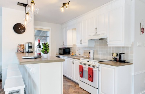 Saint-Andre-d'Argenteuil Maison | Chalet Riverwood au Bord de l'Eau avec SPA & Quai