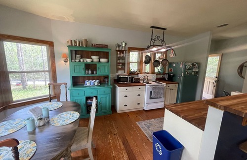 High Springs Maison | River cottage on the wild and scenic Santa Fe River in High Springs, Florida.