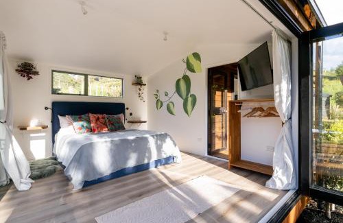 Whakamarama Autre | River Haven