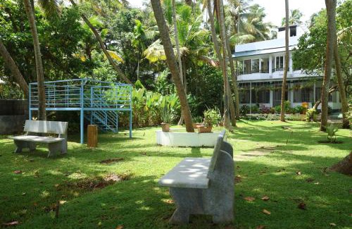Kovalam Maison | River Loom