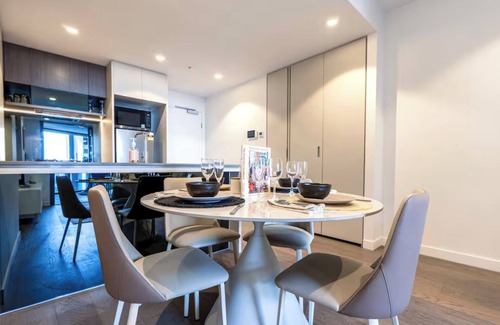 Brisbane Appartement | River Nights & City Lights - Luxe Stay + Carpark