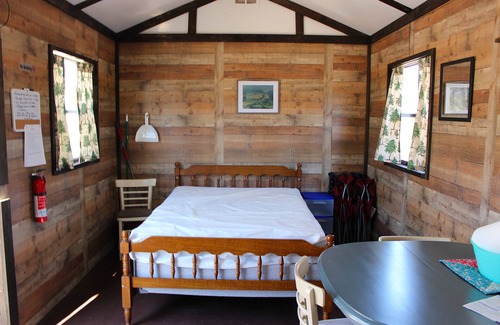 Eagle Rock Maison | River Rest Primitive Cabin