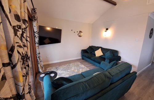 Brundall Maison | River Retreat - Norfolk Broads