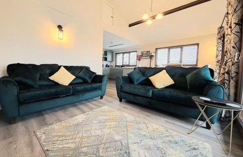 Brundall Maison | River Retreat - Norfolk Broads