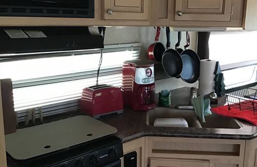 Frankfort Maison | River Road Reasonable RV