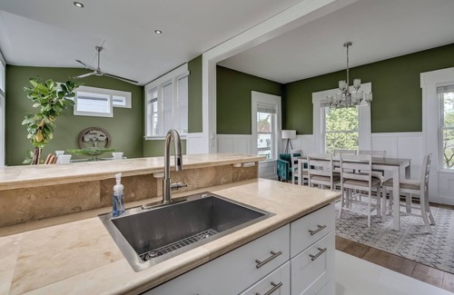 Watertown Maison | River's Getaway- an urban oasis!