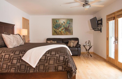 Attica Cabine | River Spring Lodge