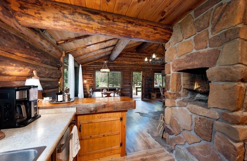 Durango - Purgatory Cabine | River Stone | Charming Log Cabin Near Florida River, 20 Min to Town, Dogs OK