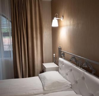Sheshory Hôtel | River Stone Hotel