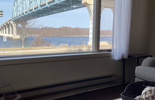 Wabasha Maison | River View 3-bedroom home in downtown Wabasha, MN