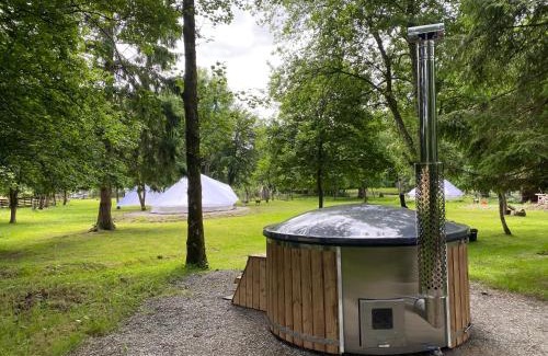 Llandovery Autre | River View Glamping