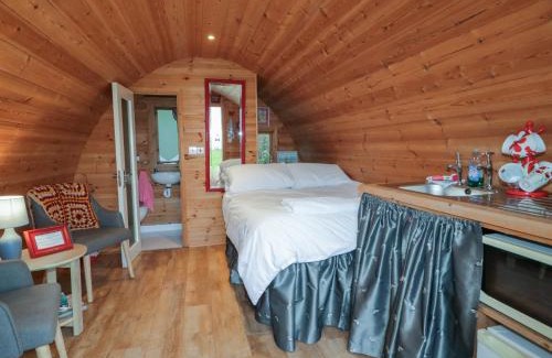 Muff Maison | River View Pod