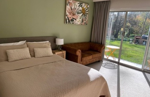 Bright Hôtel | Riverbank Park Motel