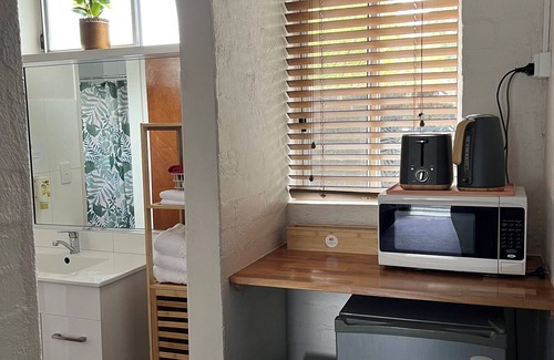 Bright Hôtel | Riverbank Park Motel