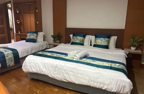 Kampung Surabaya Appartement | Riverbank Suites - River View Level 11, Sleeps 7