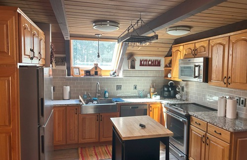 Watertown Maison | Riverbend Retreat Black River