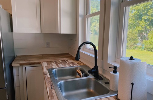 Gauley Bridge Maison | Riverfront Bungalow on the New River Dries