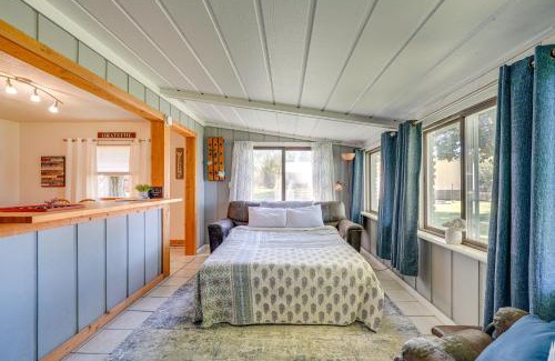 Dixon Maison | Riverfront Dixon, Illinois, Vacation Rental!
