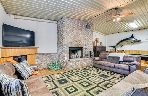 Columbus Maison | Riverfront Fishing Home in Columbus with Grill