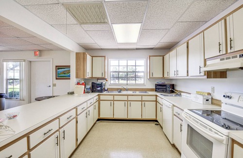 Astor Copropriété | Riverfront Florida Vacation Rental w/Pool Access!