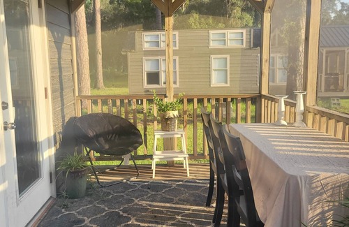 Brunswick Cabine | Riverfront Getaway