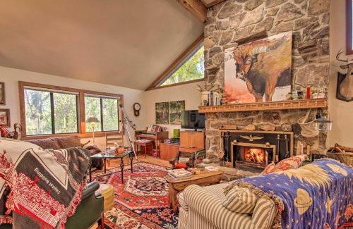 Mammoth Spring Maison | Riverfront Getaway with Treehouse, Fire Pit and Deck!