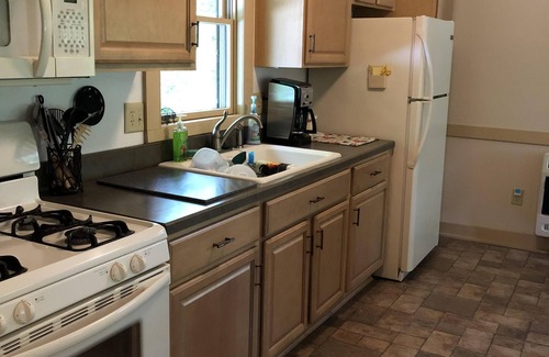 Strasburg Maison | Shenandoah Riverfront - Happy Peach Cottage