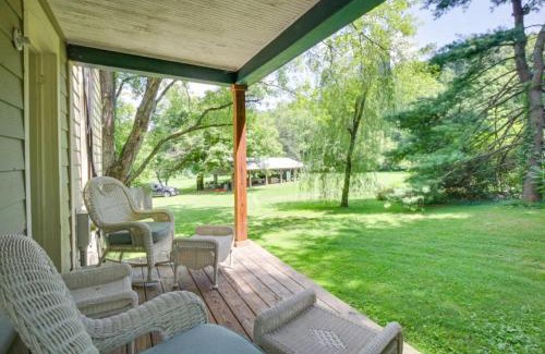Lexington Maison | Riverfront Home (Apartment and Bar)